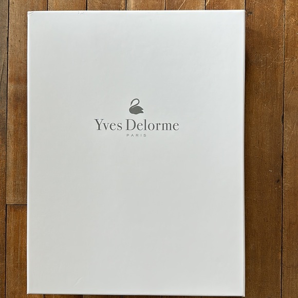 Yves Delorme Tablecloth Paris ATRIA Nappe 170/280cm France - Picture 5 of 5